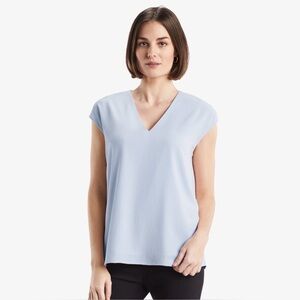 MM Lafleur The Joan V Neck Top Soft Wave Hydrangea Size XL